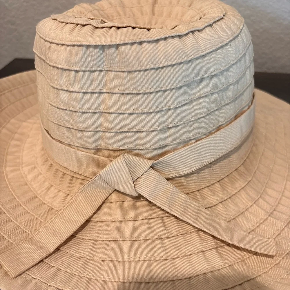 Cream Quilted Wide-Brim Sun Hat